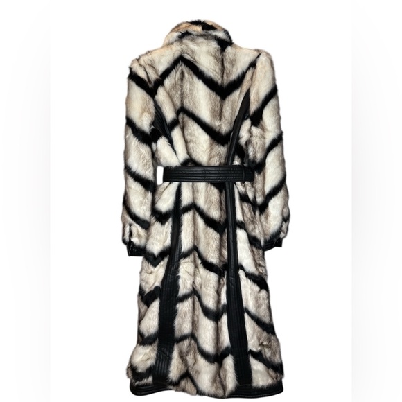 Karen Millen Panelled Stripe Faux Fur PU Belted Long trench Coat - Picture 5 of 9